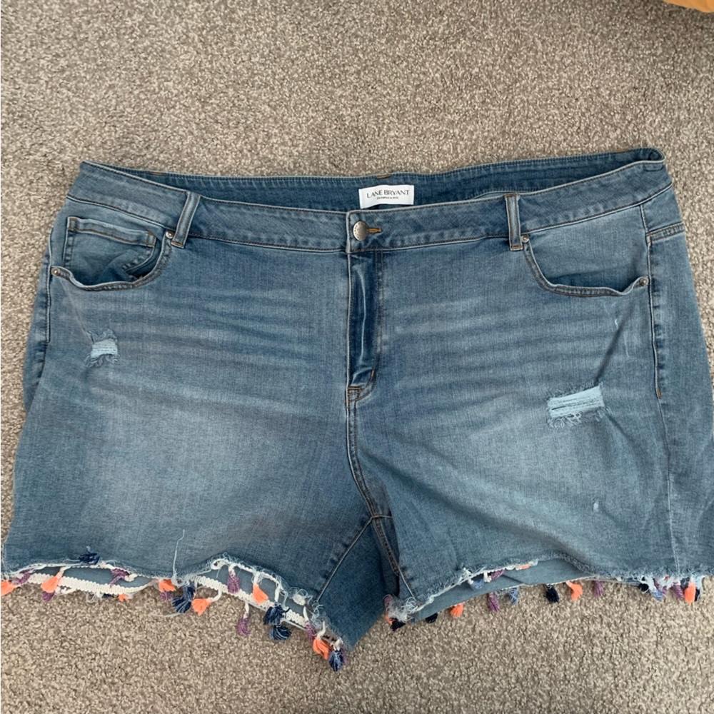 Lane Bryant: Shorts w/ Pom Pom Detail